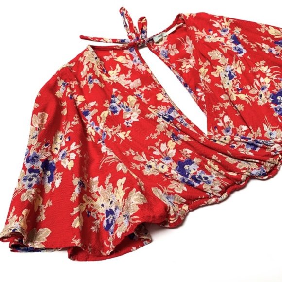 Urban Outfitters flutter floral sleeve crop blouse - Picture 4 of 6